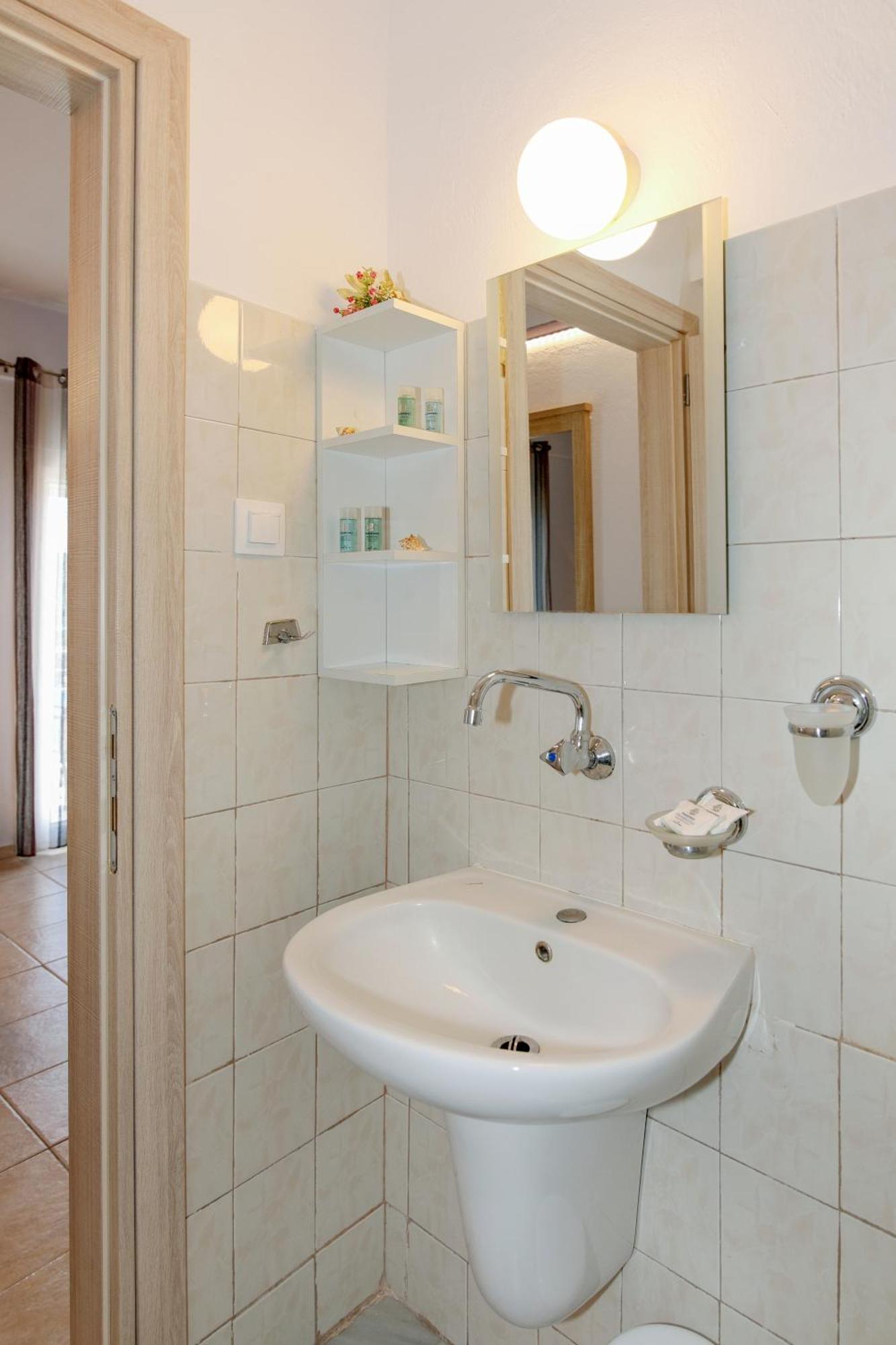 Thea Studios Pyrgadikia Bagian luar foto